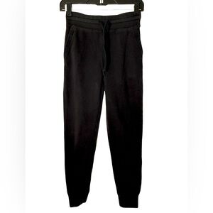 UNIQLO - Women’s Joggers